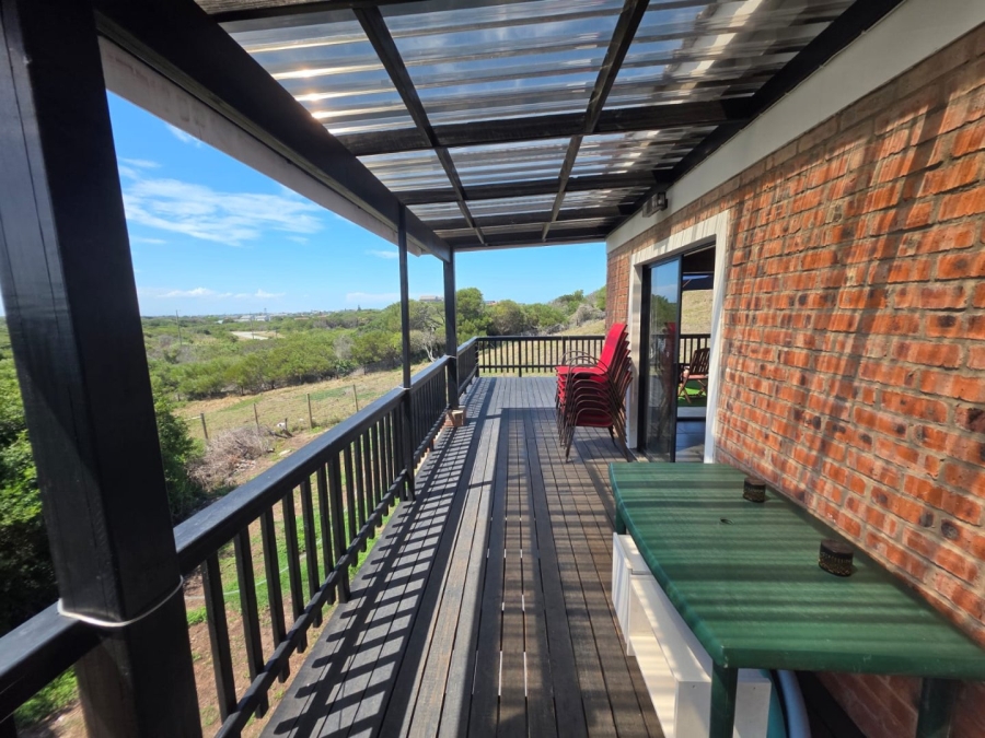 3 Bedroom Property for Sale in Paradise Beach Eastern Cape